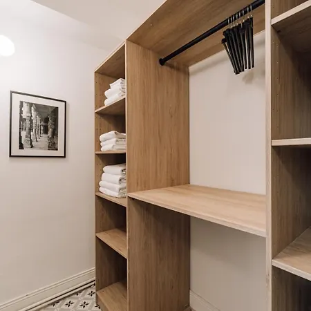 Katun - 1 à Trocadéro * Paris