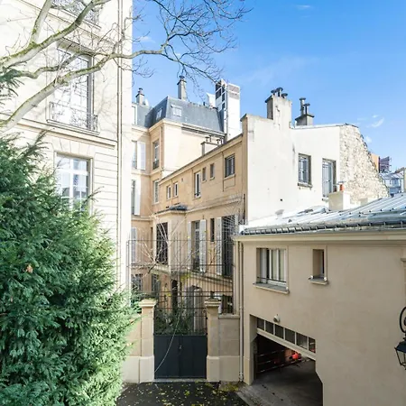 Katun - 1 à Trocadéro Paris