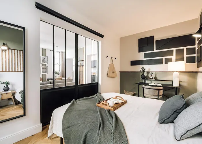 Katun - 1 à Trocadéro * Paris